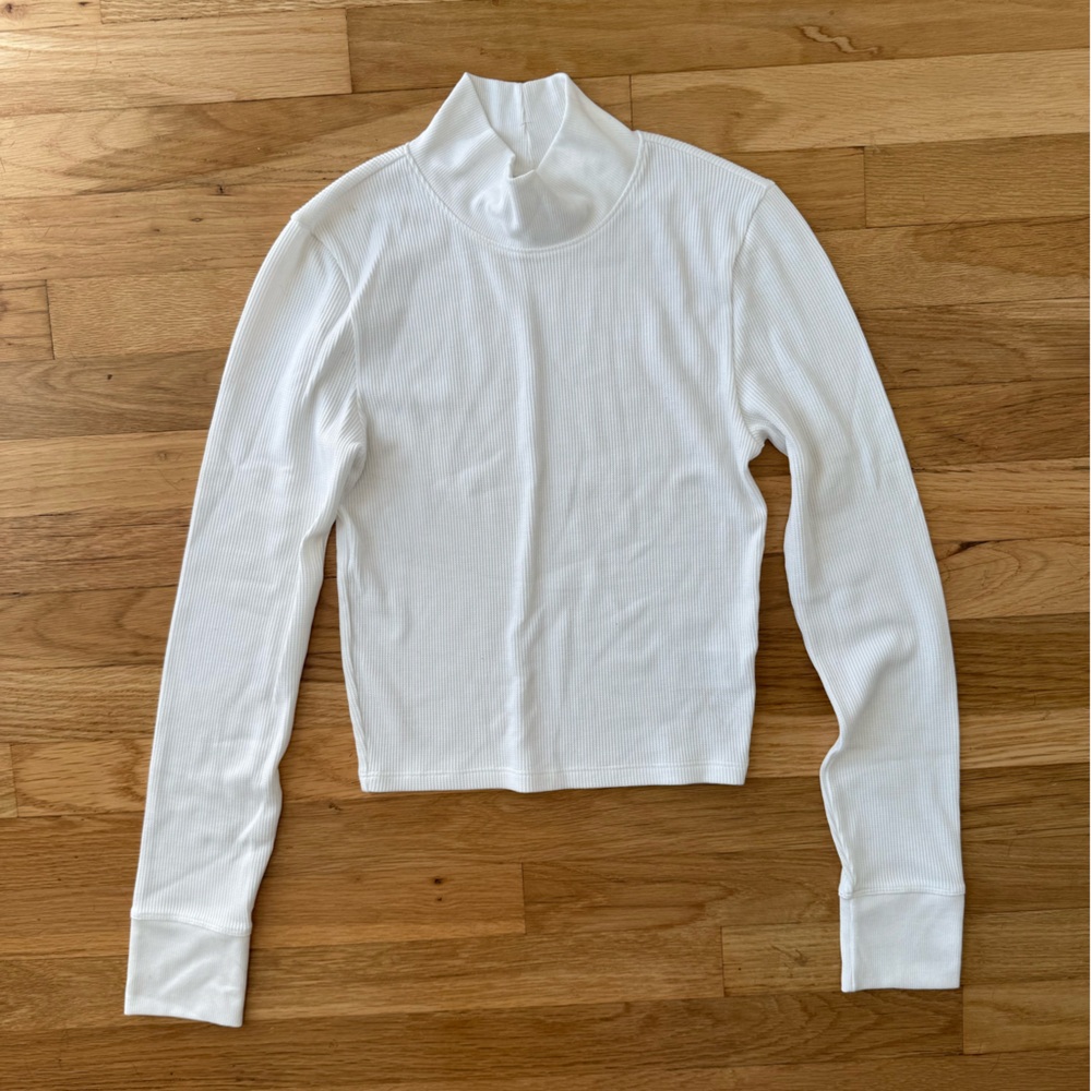 American Eagle Outfitters White Waffle Crop Turtleneck
